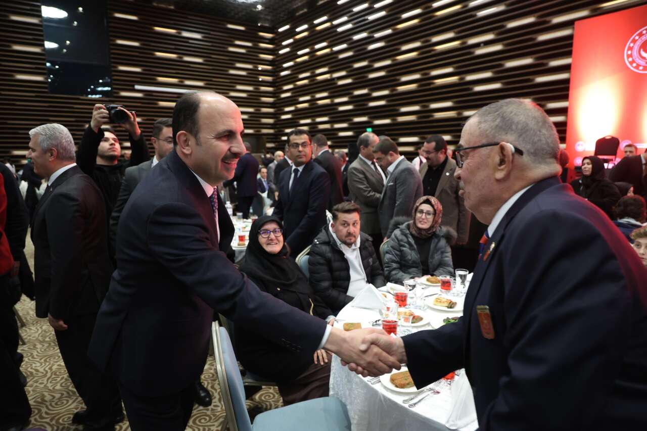 Konya’yı yönetenler ilk iftarı şehit aileleri ve gazilerle açtı 15